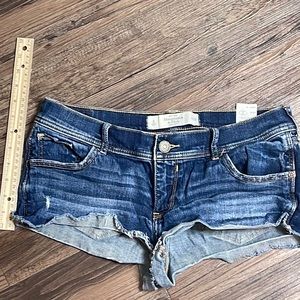 Abercrombie & Fitch Jean Shorts Size 8 Like New Condition